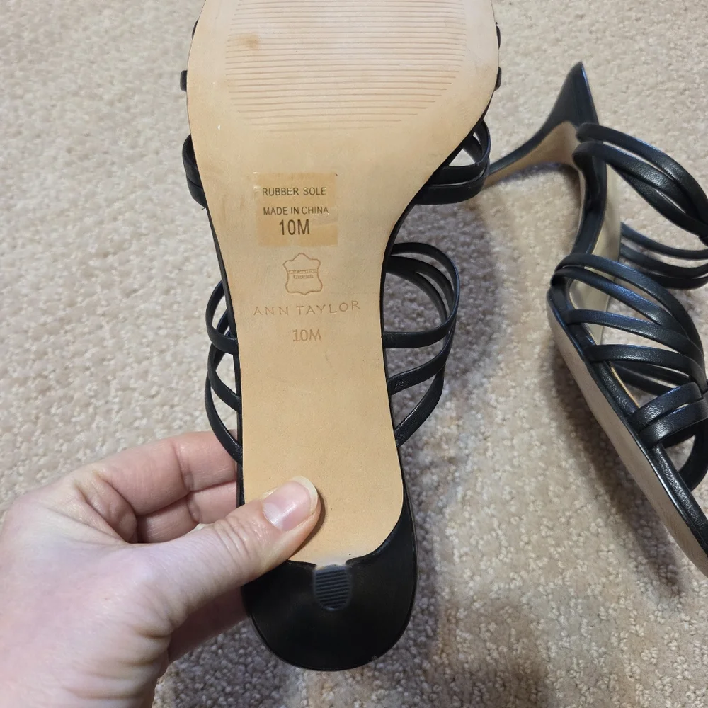 Ann Taylor Ellis Leather Knot Heeled Sandals in black Elegant‎ Sophisticated 10